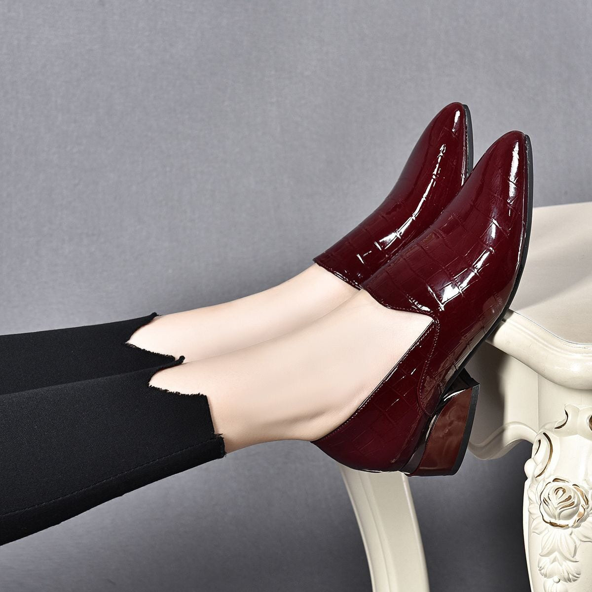 Women's Pointed-Toe Leather Block Heel Pumps – view 3