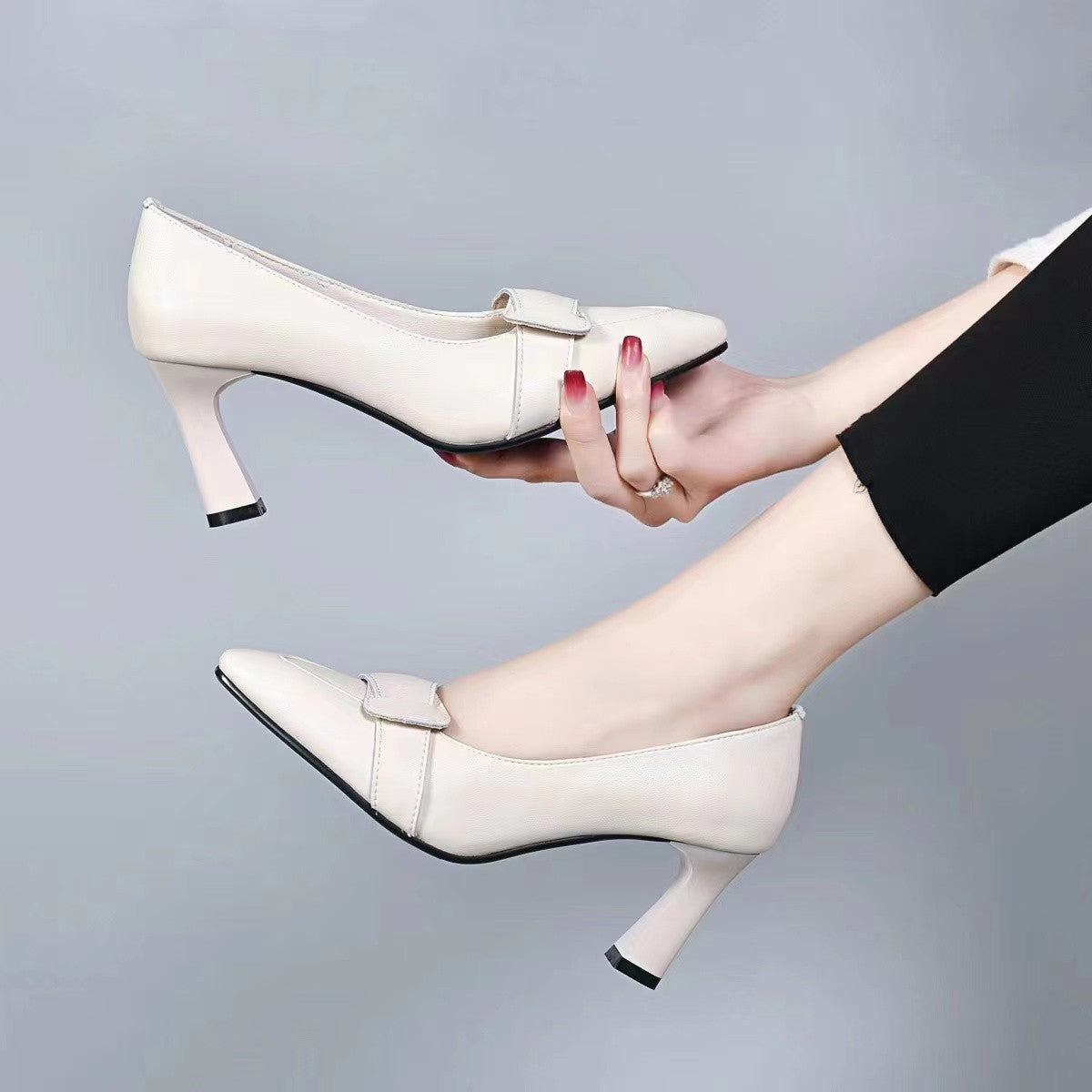 Women's Pointed-Toe Leather Block Heel Pumps – view 3