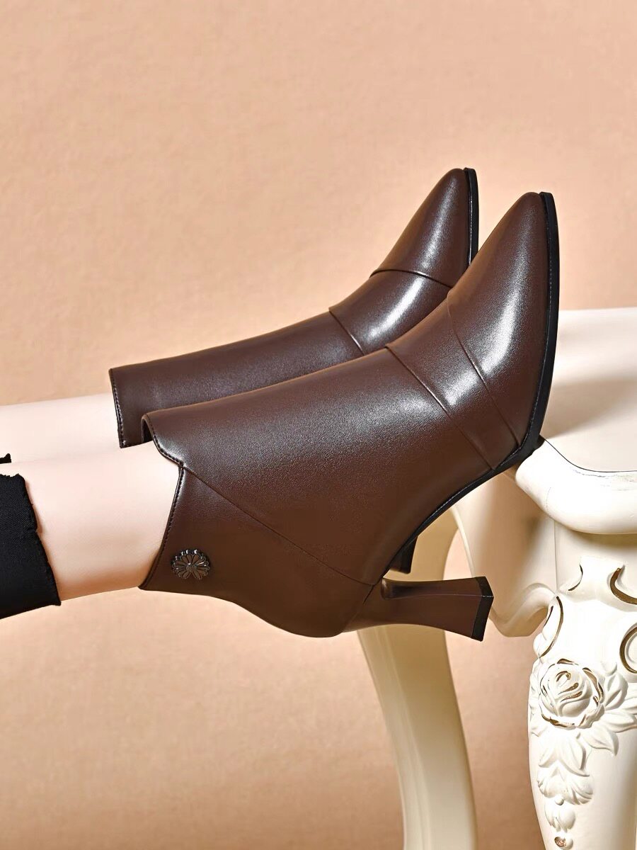 Women's Pointed-Toe Leather Block Heel Ankle Boots – view 4