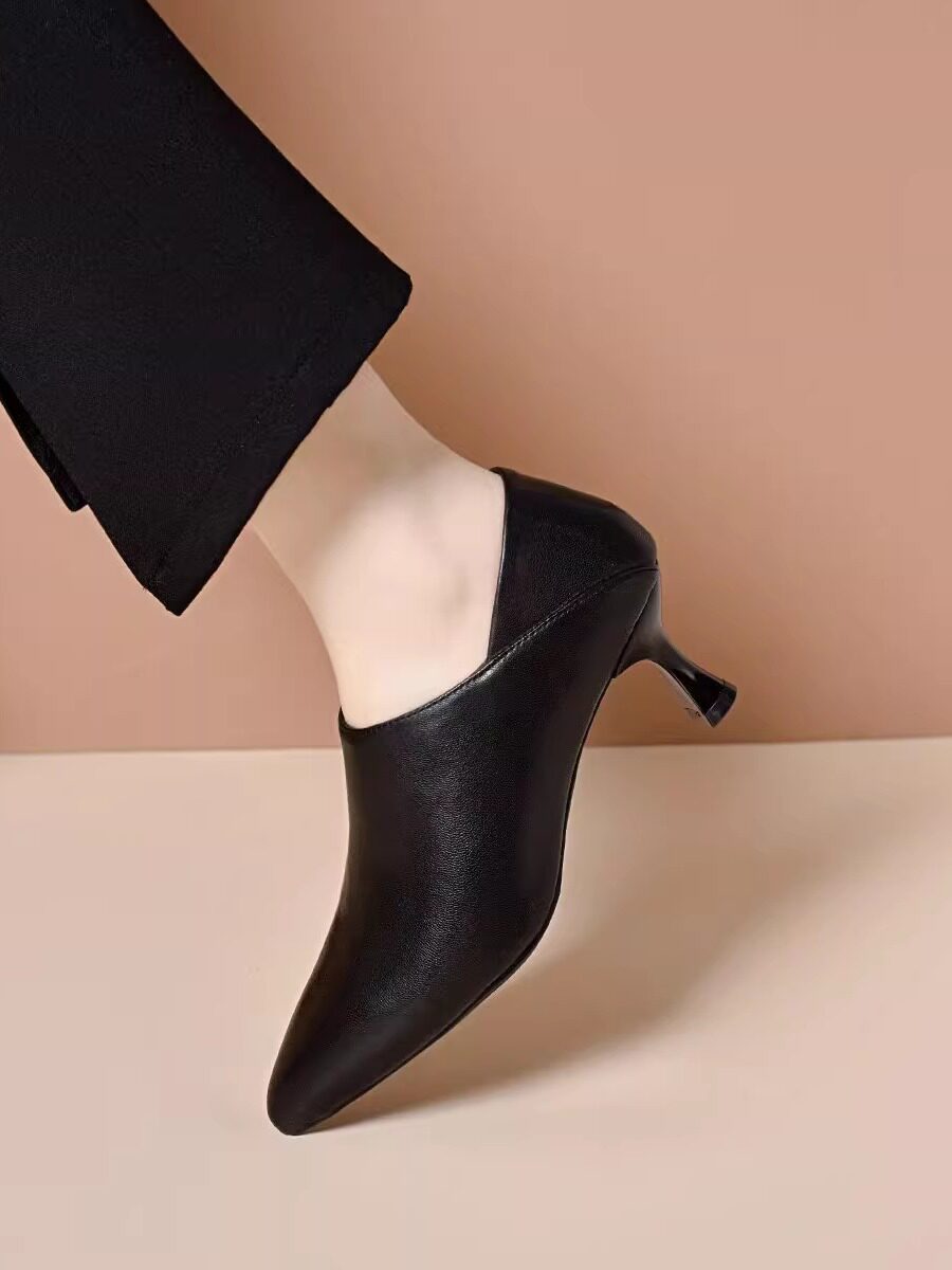 Women's Pointed-Toe Leather Stiletto Heel Pumps – view 4